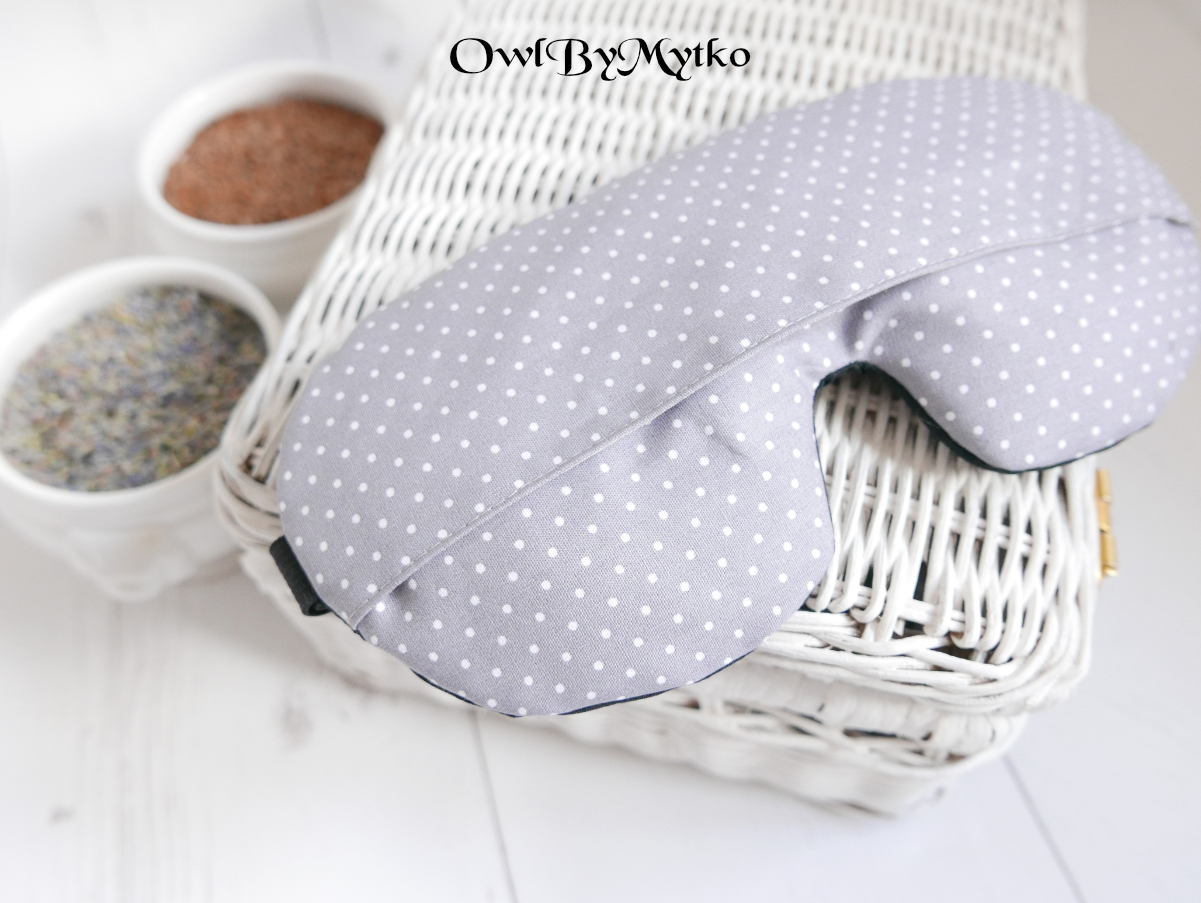 Dots on Grey Weighted Eyepatch – Washable Cover, Adjustable Sleep Mask, Aromatherapy with Lavender & Flaxseed - Image 6
