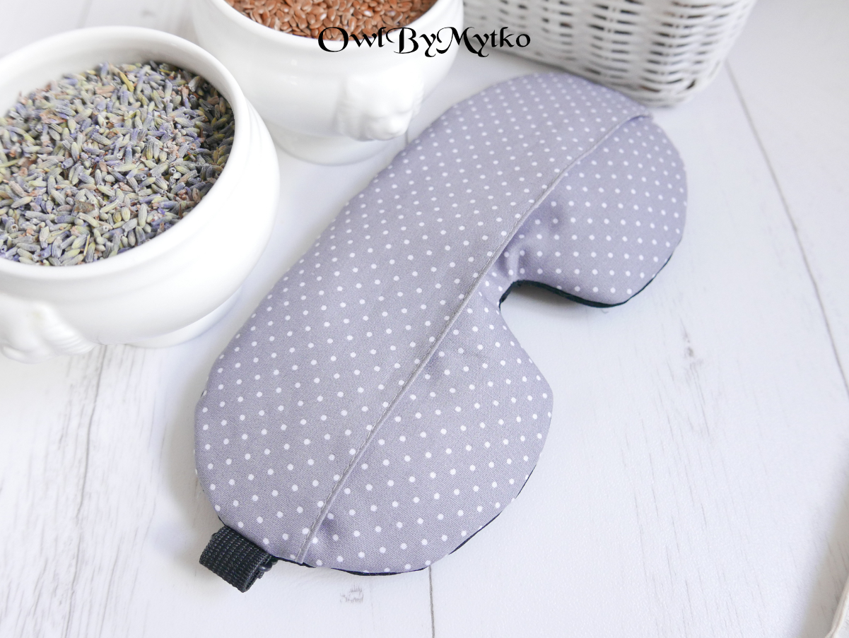 Dots on Grey Weighted Eyepatch – Washable Cover, Adjustable Sleep Mask, Aromatherapy with Lavender & Flaxseed - Image 5